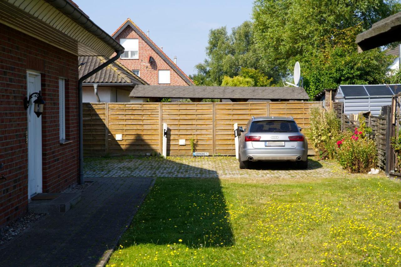 Spatzenkoje Wiek auf Rügen Buitenkant foto