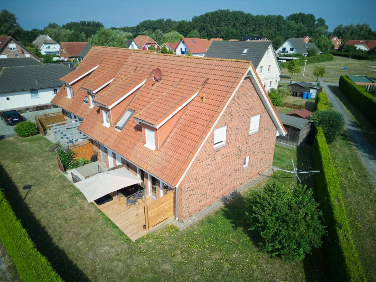 Spatzenkoje Wiek auf Rügen Buitenkant foto