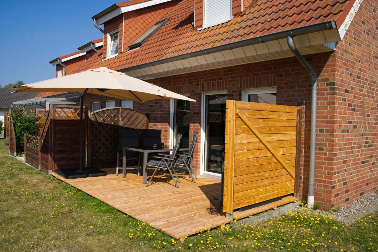 Spatzenkoje Wiek auf Rügen Buitenkant foto