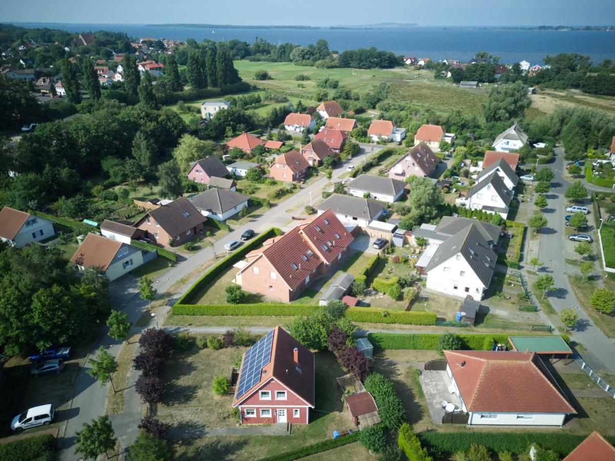 Spatzenkoje Wiek auf Rügen Buitenkant foto